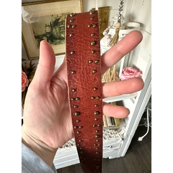 Vintage Y2K American Eagle Outfitters brown leather studded belt size Small - Picture 6 of 6